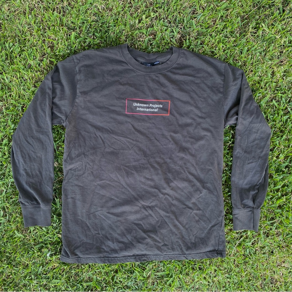 📍cotton on long sleeve tee📍